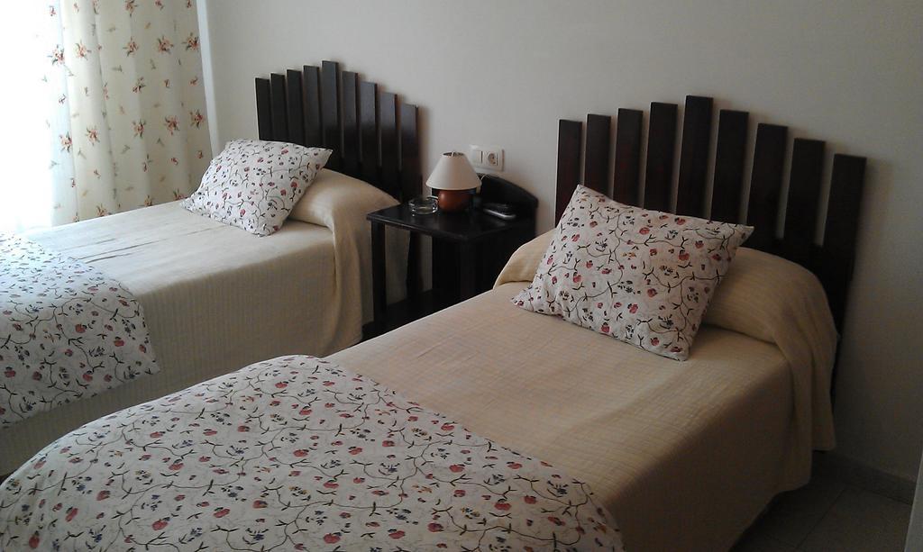 Pension Residencia Minones Baio  Phòng bức ảnh